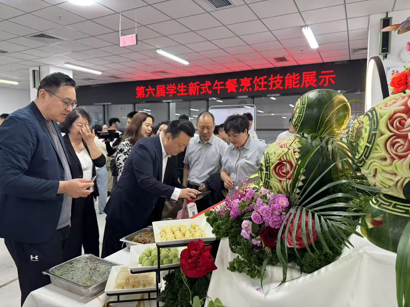创新食谱绘美味健康画卷，圣禾载誉而归续写学生餐暖心新篇章